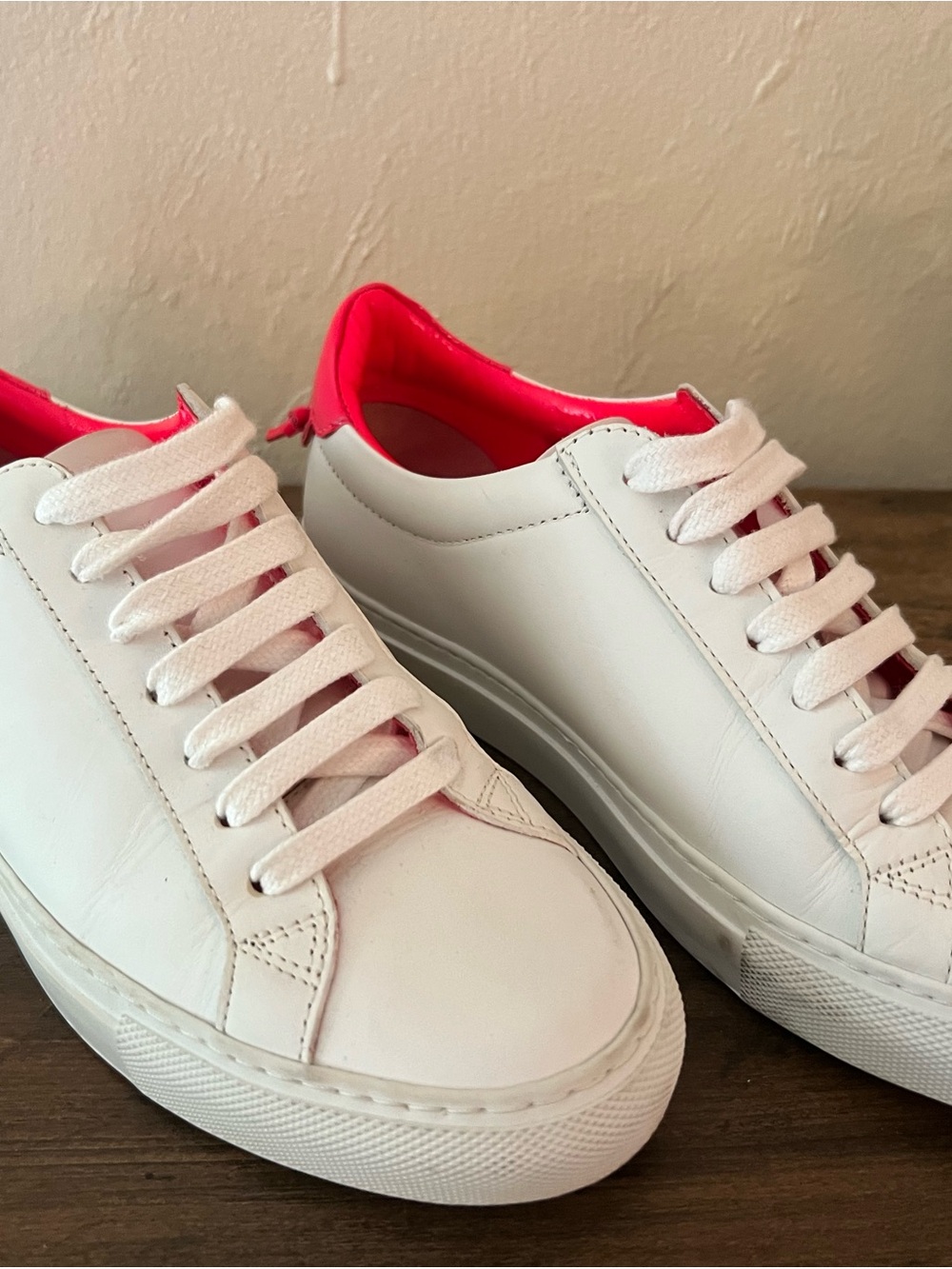 Authentic Givenchy Urban Street White Leather Sneakers with Hot Pink Accent - Picture 3 of 9